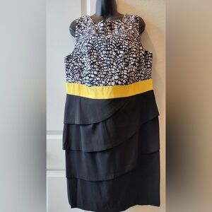 Dress Barn Body Fitting Geometric Black/WHITE/YELLOW  Dress SZ 16 Sleveless